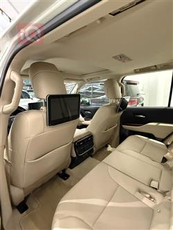 تۆیۆتا لاند کروزەر